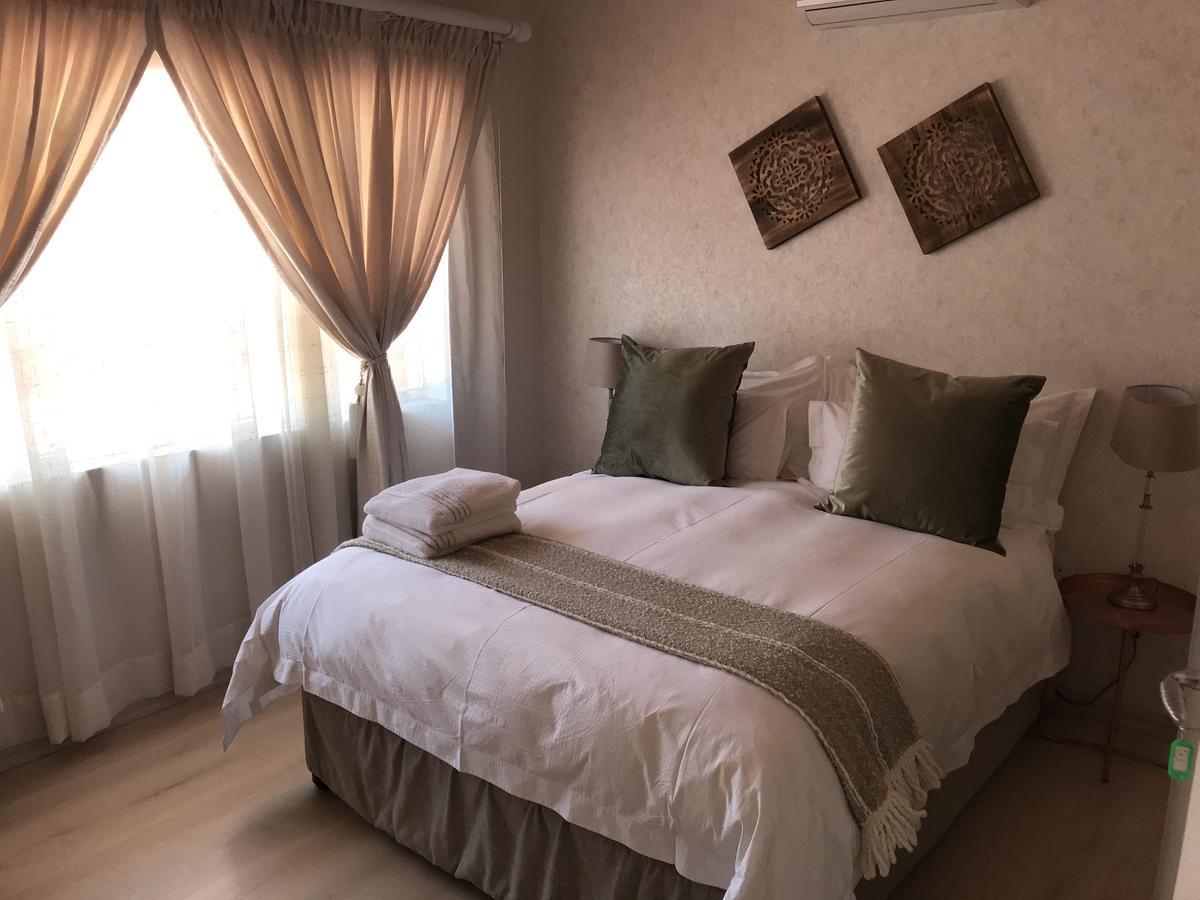 Comfort Guest House Pretoria-Noord Extérieur photo