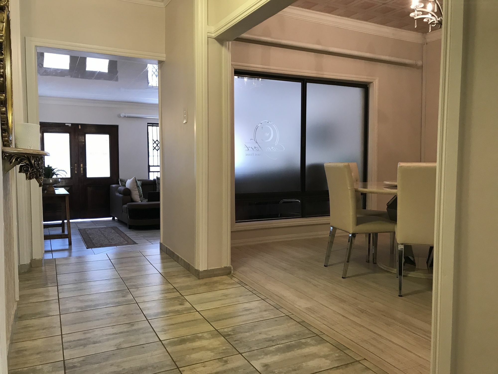 Comfort Guest House Pretoria-Noord Extérieur photo